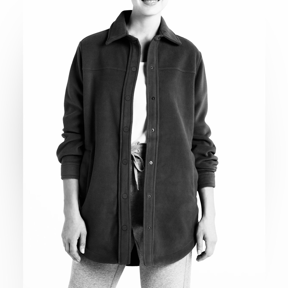 NWT BLACK MPG SPORT Elevate Shirt Jacket With Chunky Welts. Size Medium